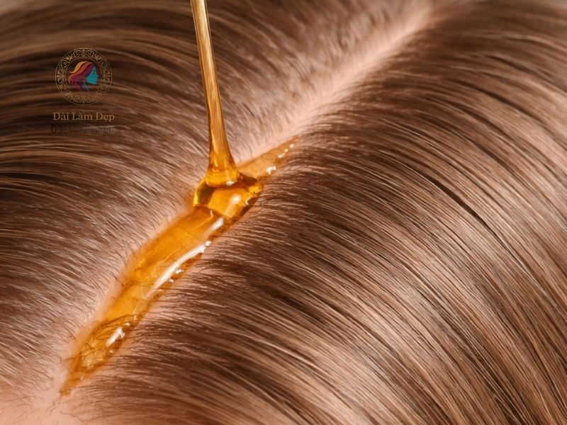 Kỹ thuật kích thích mọc tóc bằng gội đầu dưỡng sinh chuẩn y khoa Kỹ thuật kích thích mọc tóc bằng gội đầu dưỡng sinh chuẩn y khoa