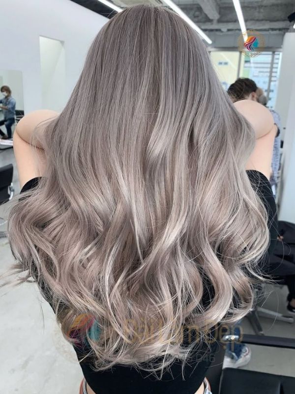Nhuộm tóc ánh sáng tạo hiệu ứng bóng mượt cao cấp tại Đài Làm Đẹp Nhuộm tóc ánh sáng tạo hiệu ứng bóng mượt cao cấp tại Đài Làm Đẹp
