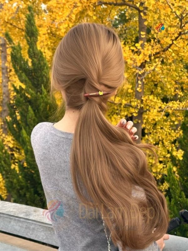 Mẫu nhuộm caramel tự nhiên nhẹ nhàng tại Đài Làm Đẹp Mẫu nhuộm caramel tự nhiên nhẹ nhàng tại Đài Làm Đẹp