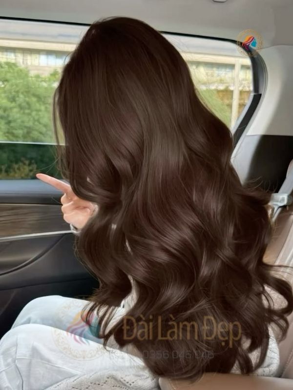Kỹ thuật nhuộm tóc giữ màu lâu phai chuyên nghiệp tại salon Đài Làm Đẹp Kỹ thuật nhuộm tóc giữ màu lâu phai chuyên nghiệp tại salon Đài Làm Đẹp