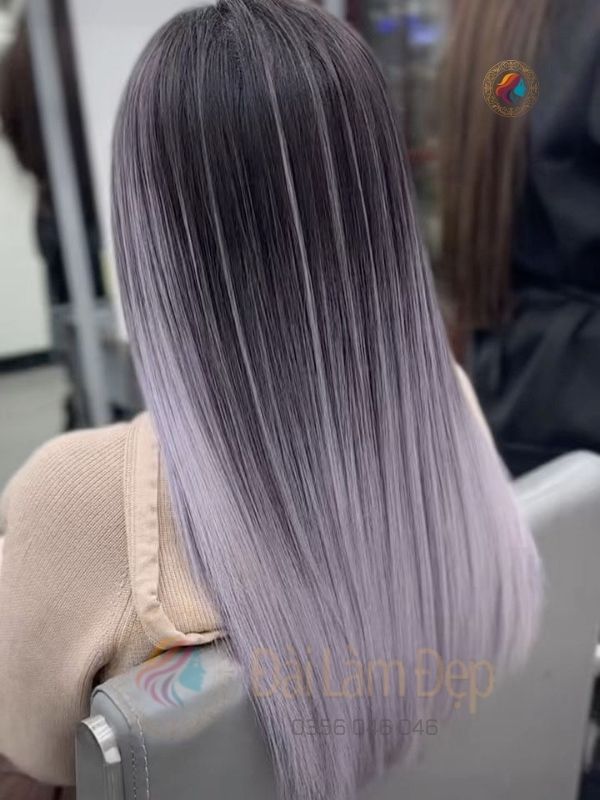 Mẫu nhuộm tóc ombre chuyển sắc mềm mại tại Đài Làm Đẹp Mẫu nhuộm tóc ombre chuyển sắc mềm mại tại Đài Làm Đẹp