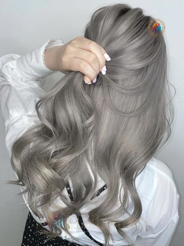 Stylist Đài Làm Đẹp thiết kế màu nhuộm theo sắc da và phong cách cá nhân Stylist Đài Làm Đẹp thiết kế màu nhuộm theo sắc da và phong cách cá nhân