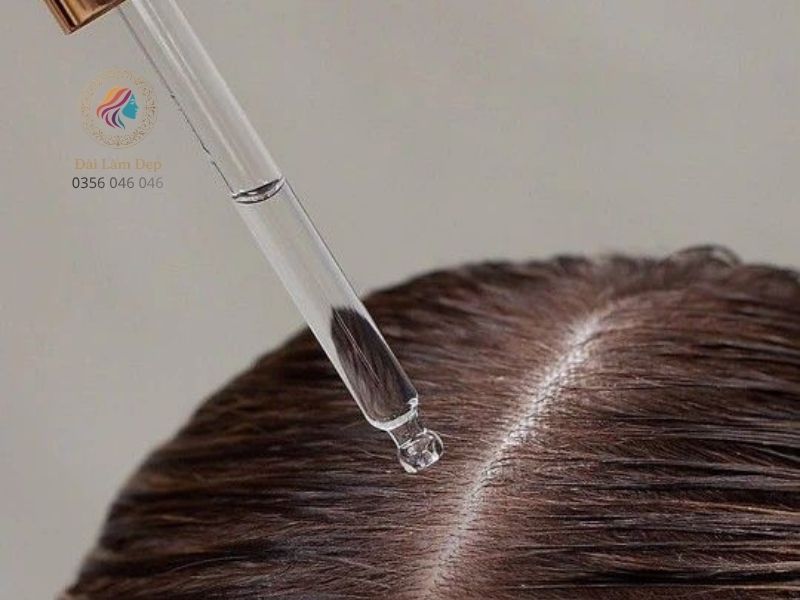 Thực hiện cách làm sạch gàu bằng dưỡng sinh an toàn không gây trầy xước Thực hiện cách làm sạch gàu bằng dưỡng sinh an toàn không gây trầy xước