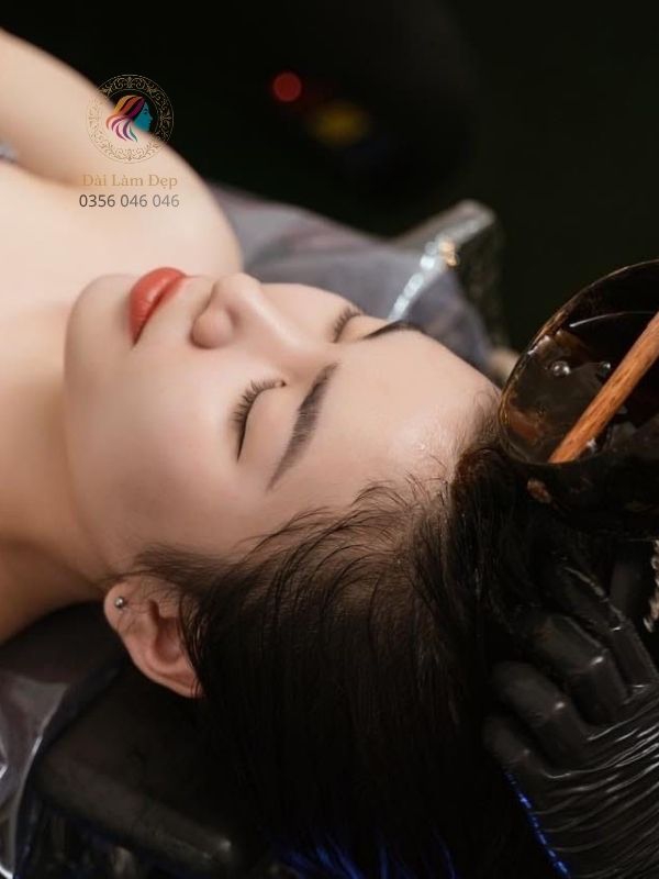 Nghệ thuật tự chữa lành qua cách gội đầu dưỡng sinh tại nhà
