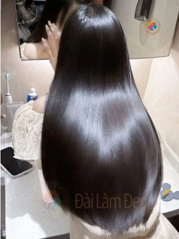 Duỗi tóc nữ đẹp – mềm mượt, tự nhiên và sang trọng | Đài Làm Đẹp