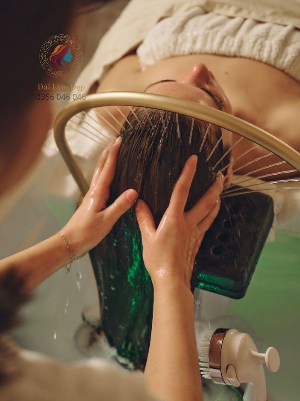 Một sự hợp lý để khởi động lại tâm trí qua liệu pháp gội đầu dưỡng sinh giá sinh viên