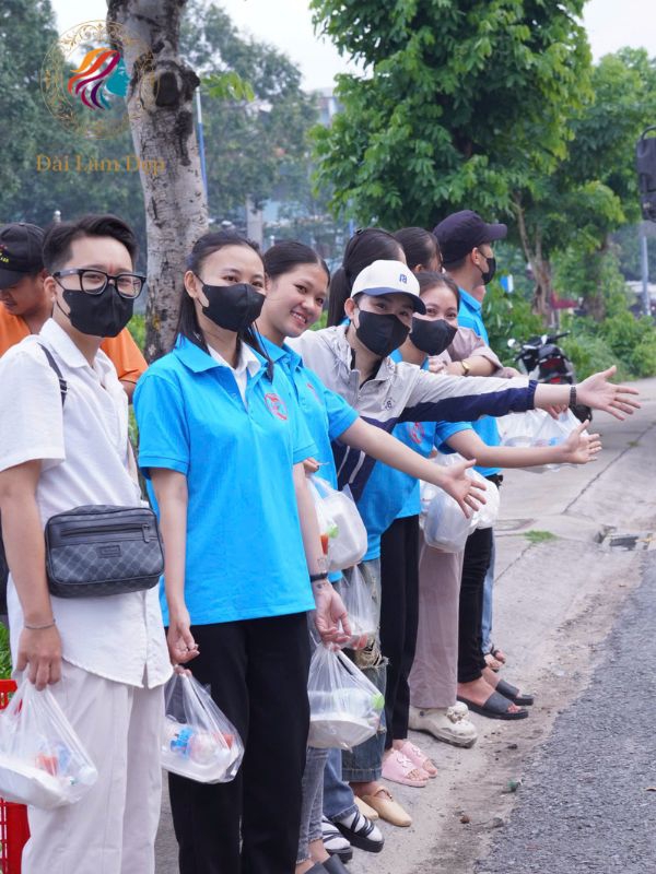 Những suất cơm 0 đồng và hành trình san sẻ nhọc nhằn tại Bàu Bàng