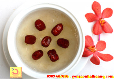 Chè tổ yến chưng đường phèn với táo tàu Chè tổ yến chưng đường phèn với táo tàu