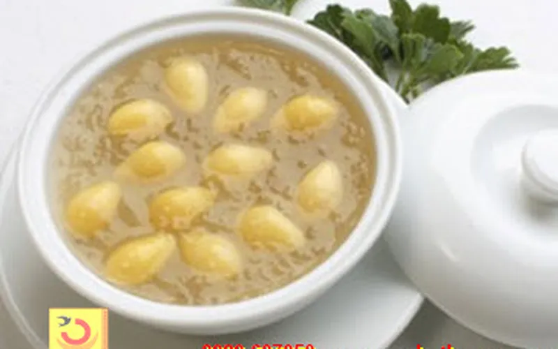 Chè tổ yến chưng đường phèn với bạch quả