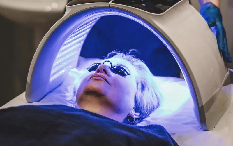 LED Therapy là gì? Liệu pháp ánh sáng LED