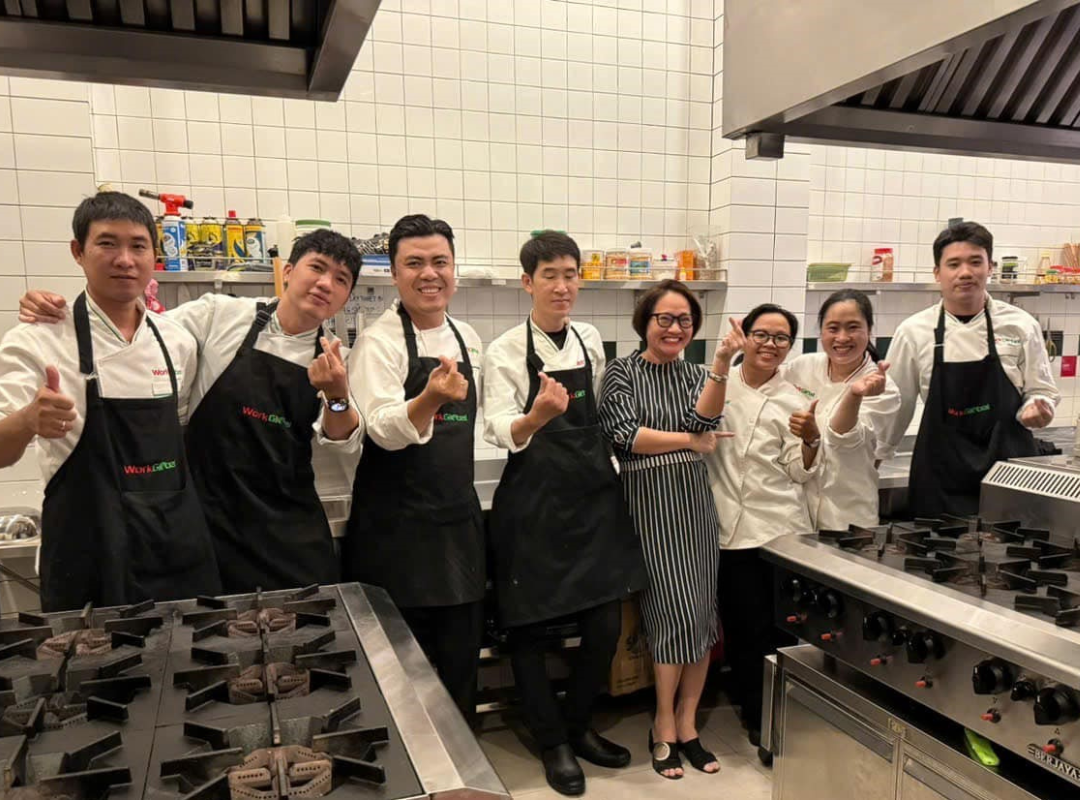 Cơ sở vật chất hiện đại, môi trường học tập chuyên nghiệp, cọ sát thực tế