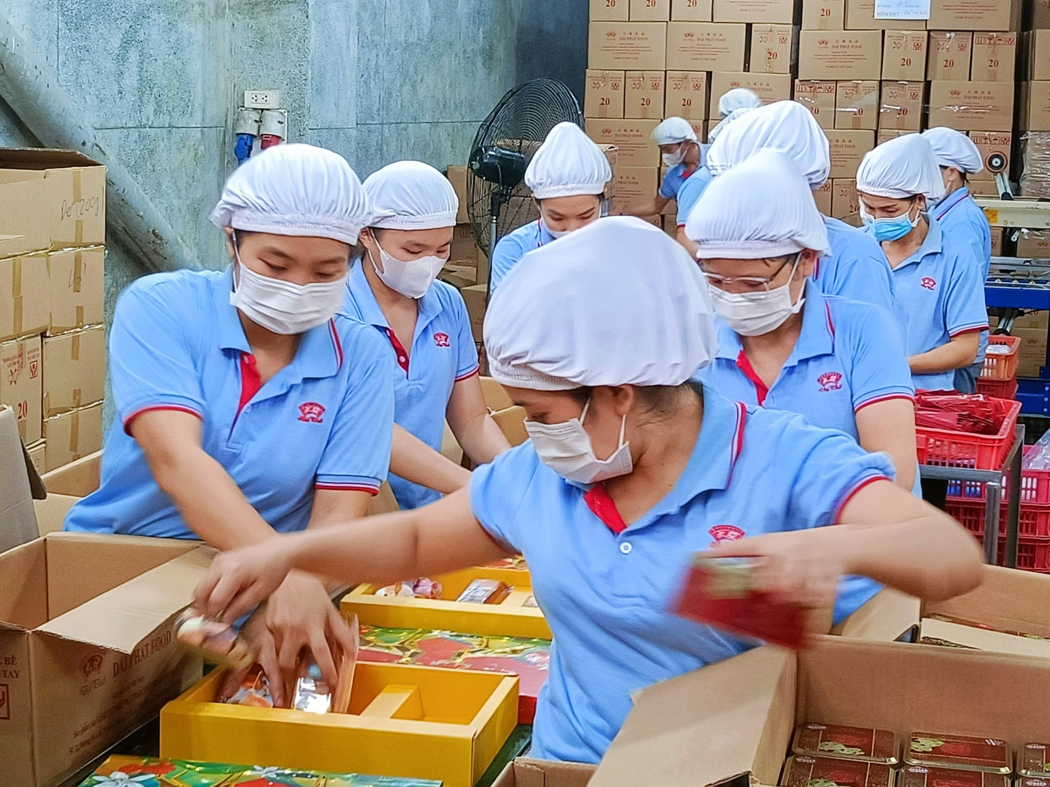 Giao bánh Trung Thu số lượng lớn