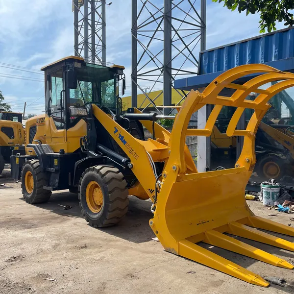 Máy Xúc Lật Lắp Kẹp T932K 