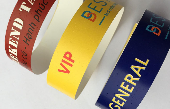 Tại sao nên in vòng tay sự kiện nhận diện thương hiệu Tại sao nên in vòng tay sự kiện nhận diện thương hiệu