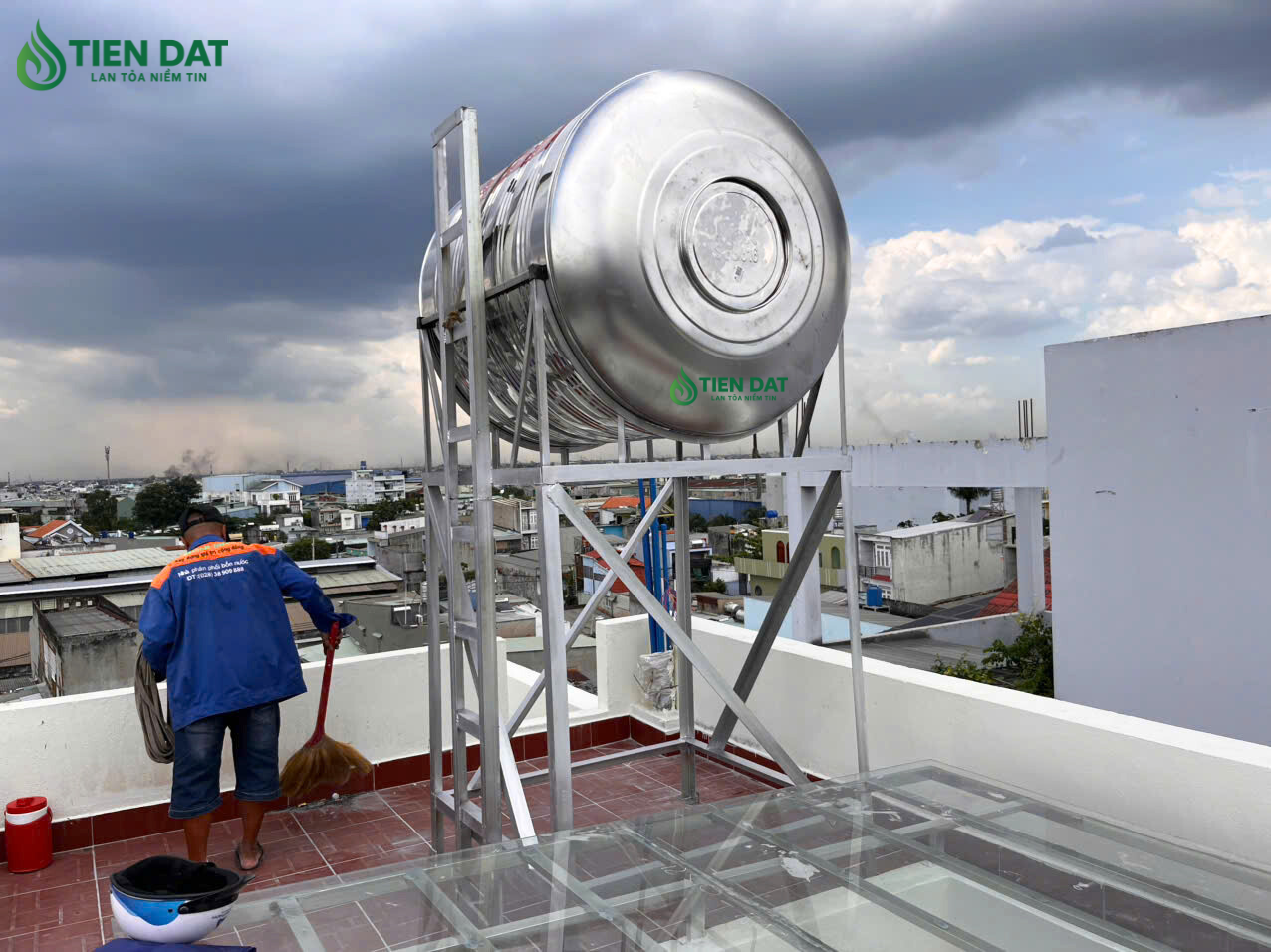 hàn chân bồn inox theo yêu cầu hàn chân bồn inox theo yêu cầu