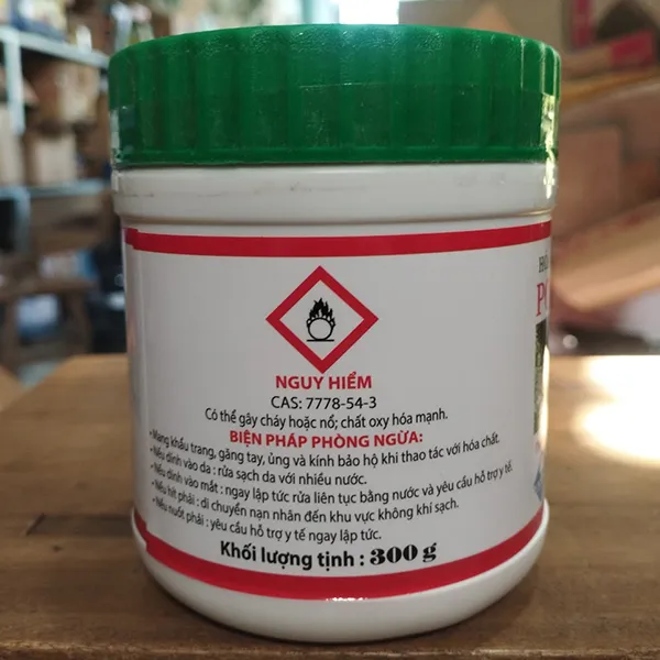 Bột tẩy rong rêu