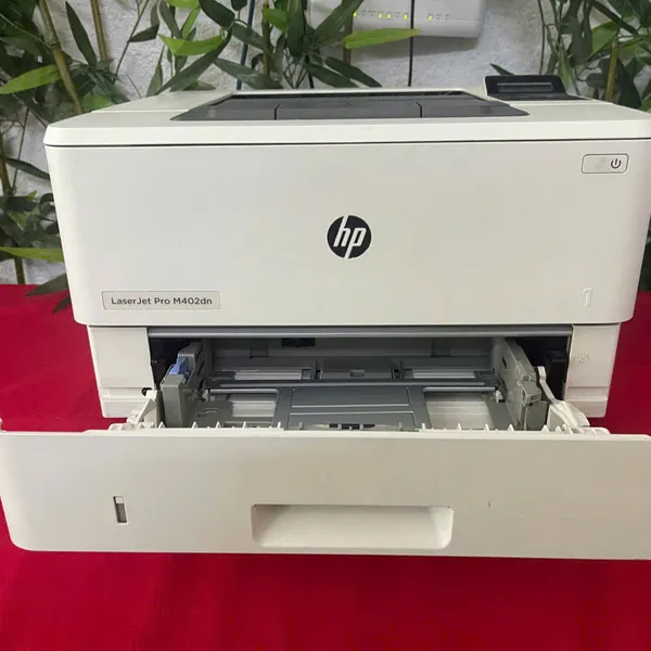 Máy in HP 402DN mới 95%