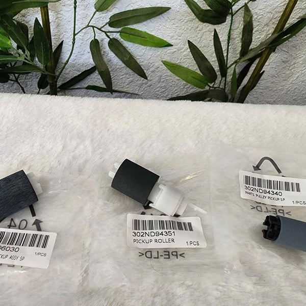 Bánh xe khay gầm Kyocera TASKalfa 3500i / 4500i / 5500i / 3501i / 4501i / 5501i 6500i / 6501i / 8000i / 8001i  4002i
