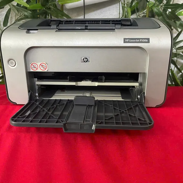 Máy in HP 1006 đã qua sử dụng còn mới 95%