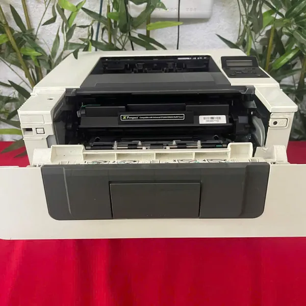 Máy in HP 402DN mới 95%