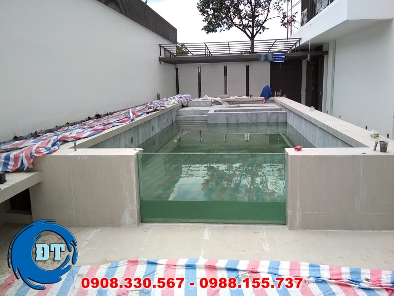 Việc xây dựng hồ bơi hết tổng chi phí là bao nhiêu tiền cần phải tính thêm các công trình phụ: như nhà tắm cho các khu nghỉ dưỡng, nhà hàng, khách sạn… Việc xây dựng hồ bơi hết tổng chi phí là bao nhiêu tiền cần phải tính thêm các công trình phụ: như nhà tắm cho các khu nghỉ dưỡng, nhà hàng, khách sạn…