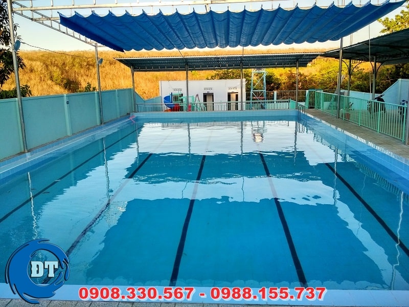 Bằng mắt thường chúng ta không thể nhìn thấy nước hồ đã nhiễm bẩn như thế nào Bằng mắt thường chúng ta không thể nhìn thấy nước hồ đã nhiễm bẩn như thế nào