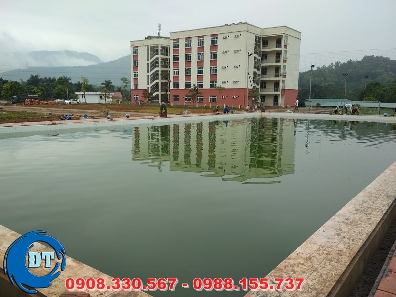 Nếu bạn là chủ doanh nghiệp mong muốn xây hồ bơi để đưa vào kinh doanh thì cũng nên tìm hiểu kỹ các phụ kiện, vật dụng trang trí kèm theo để đem lại một khoản thư giãn thẩm mỹ cao. Nếu bạn là chủ doanh nghiệp mong muốn xây hồ bơi để đưa vào kinh doanh thì cũng nên tìm hiểu kỹ các phụ kiện, vật dụng trang trí kèm theo để đem lại một khoản thư giãn thẩm mỹ cao.