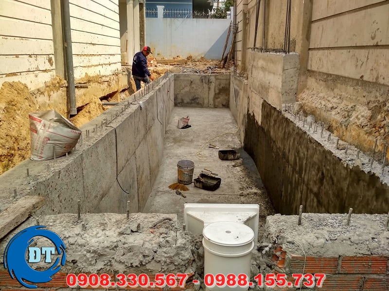 Xây hồ bơi gia đình rộng rãi, cuối tuần gia đình có thể tổ chức những bữa ăn đặc biệt, nhất là làm các món nướng, bớt đi ăn uống bên ngoài, ở nhà thoải mái hơn Xây hồ bơi gia đình rộng rãi, cuối tuần gia đình có thể tổ chức những bữa ăn đặc biệt, nhất là làm các món nướng, bớt đi ăn uống bên ngoài, ở nhà thoải mái hơn