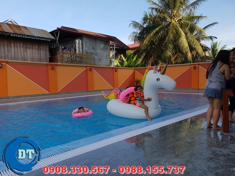 Muốn xây dựng hồ bơi kinh doanh với chi phí hợp lý, bạn cần phải có bản vẽ phác thảo về hình dạng, kích thước hồ, liệt kê chi tiết những trang thiết bị cần thiết cho hồ bơi Muốn xây dựng hồ bơi kinh doanh với chi phí hợp lý, bạn cần phải có bản vẽ phác thảo về hình dạng, kích thước hồ, liệt kê chi tiết những trang thiết bị cần thiết cho hồ bơi