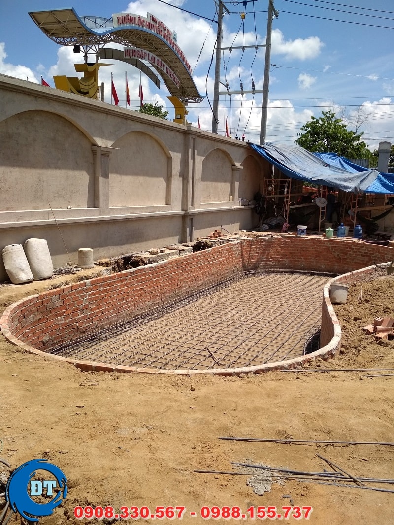 Chi phí xây dựng hồ bơi có cao hay không ? Điều này còn tùy thuộc vào mô hình bạn mong muốn Chi phí xây dựng hồ bơi có cao hay không ? Điều này còn tùy thuộc vào mô hình bạn mong muốn