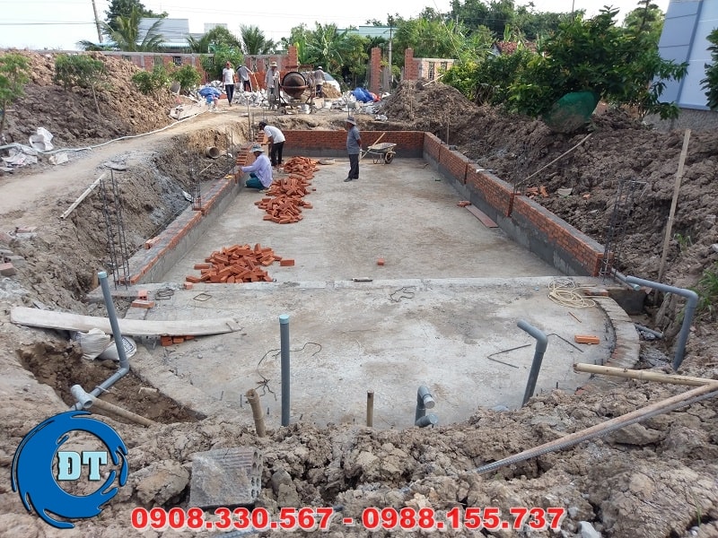 Đổ đà giằng thành hồ Đổ đà giằng thành hồ