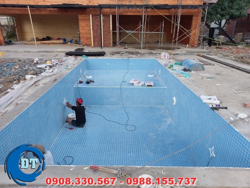 Lắp đặt đèn hồ bơi Lắp đặt đèn hồ bơi