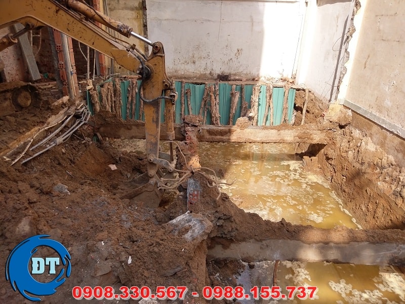 Ép cừ chống sắt Ép cừ chống sắt