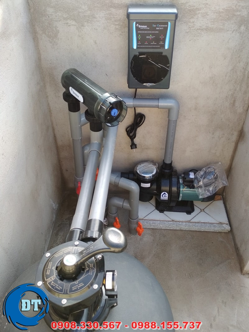 Ngoài ra trong hệ thống lọc nước hồ bơi không đường ống còn các bộ phận như châm hóa chất tự động, ozon làm sạch nước hồ bơi Ngoài ra trong hệ thống lọc nước hồ bơi không đường ống còn các bộ phận như châm hóa chất tự động, ozon làm sạch nước hồ bơi