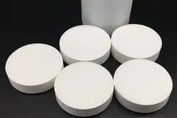 Mua clo xử lý nước hồ bơi ở đâu?