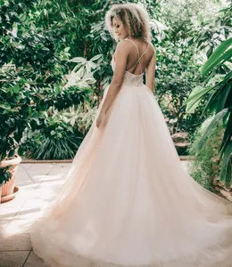 ÁO CƯỚI HAPPY WEDDING 01