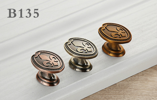 Tay nắm tròn tủ gỗ B135 Tay nắm tròn tủ gỗ B135