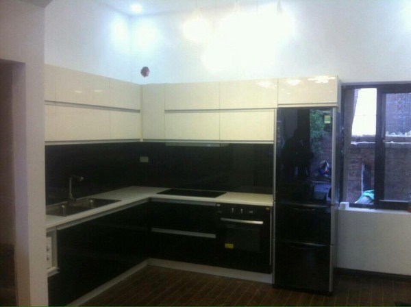 Thi công tủ bếp gỗ