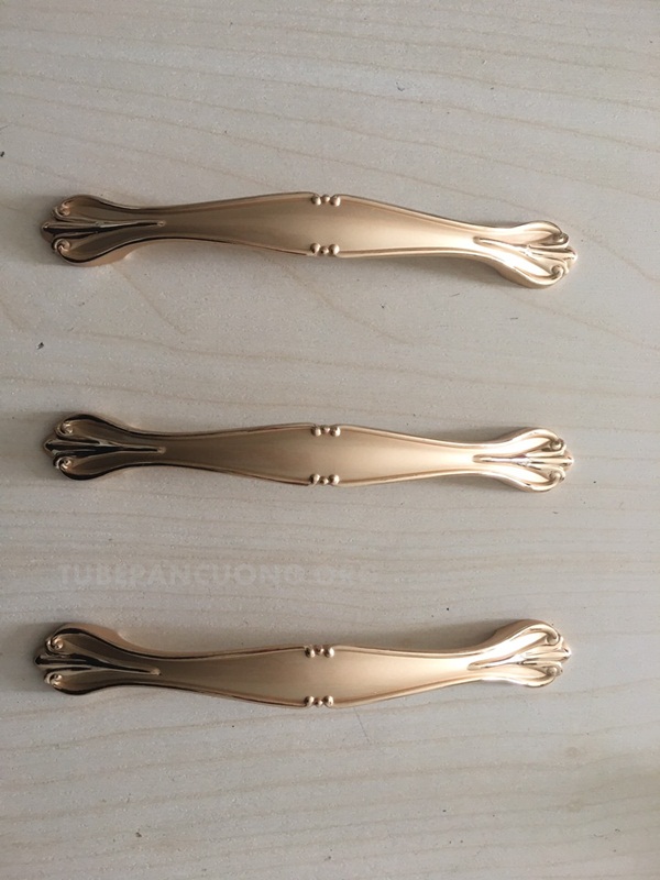 Tay nắm cửa tủ vàng gold -TN992-96 Tay nắm cửa tủ vàng gold -TN992-96