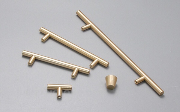 Tay nắm cửa tủ màu vàng gold -TN7274 Tay nắm cửa tủ màu vàng gold -TN7274