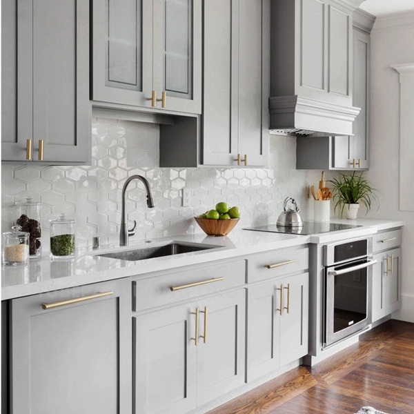 Tay nắm vàng TN7274 ứng dụng trong tủ bếp nội thất Tay nắm vàng TN7274 ứng dụng trong tủ bếp nội thất