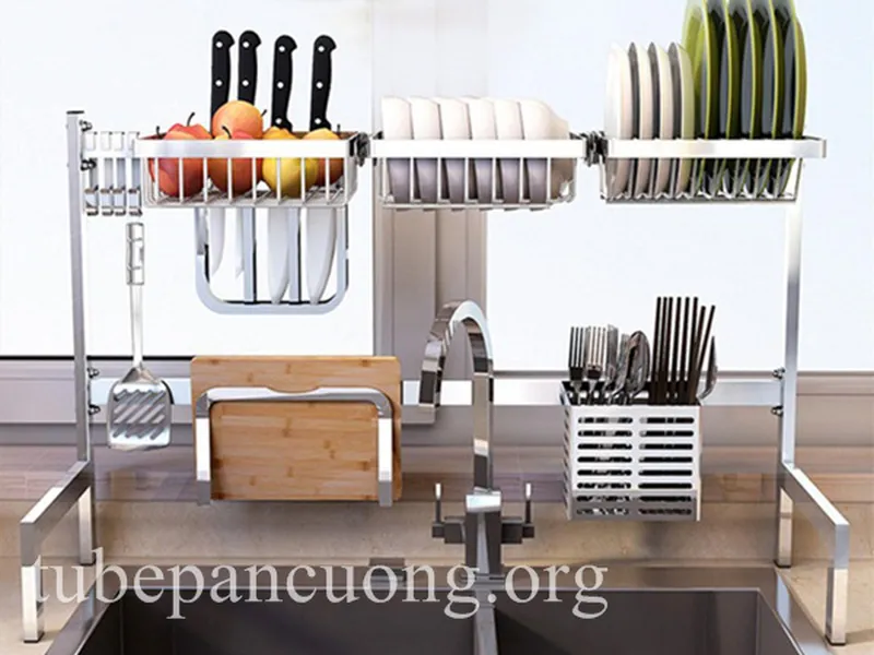Kệ úp chén ướt trên bồn rửa chén