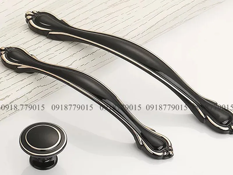 Tay nắm tân cổ điển đen vàng cao cấp  TN 6642-96