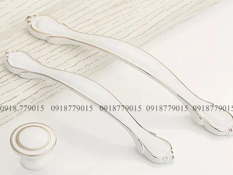 Tay nắm tân cổ điển trắng viền vàng cao cấp