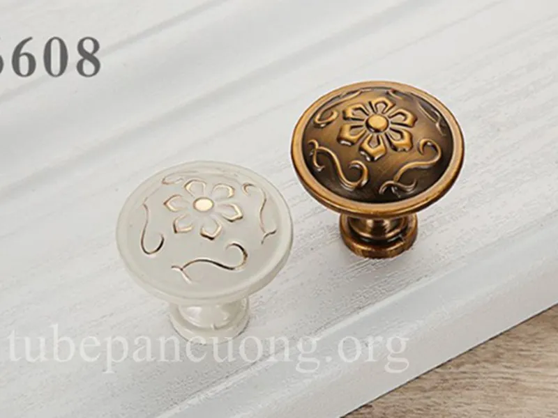 Tay nắm tủ áo tân cổ điển 6608