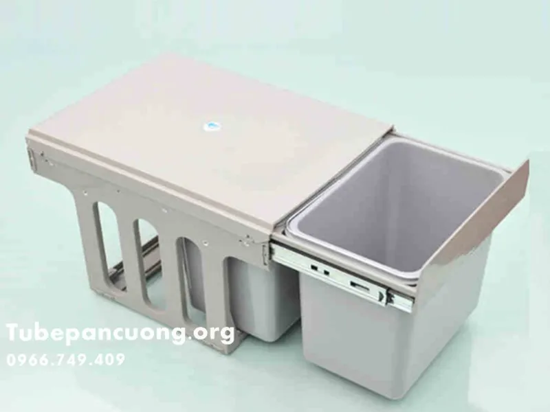 Thùng rác tủ bếp 2 ngăn có ray kéo giảm chấn.