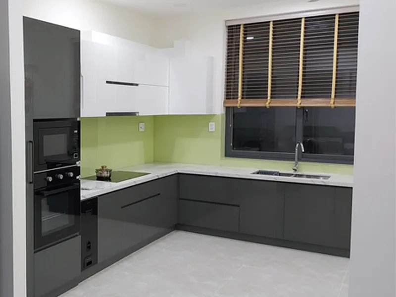 Tủ bếp acrylic bóng gương TB2623