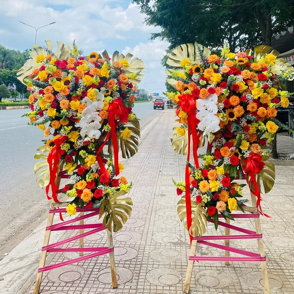 Kệ Hoa Khai Trương 17