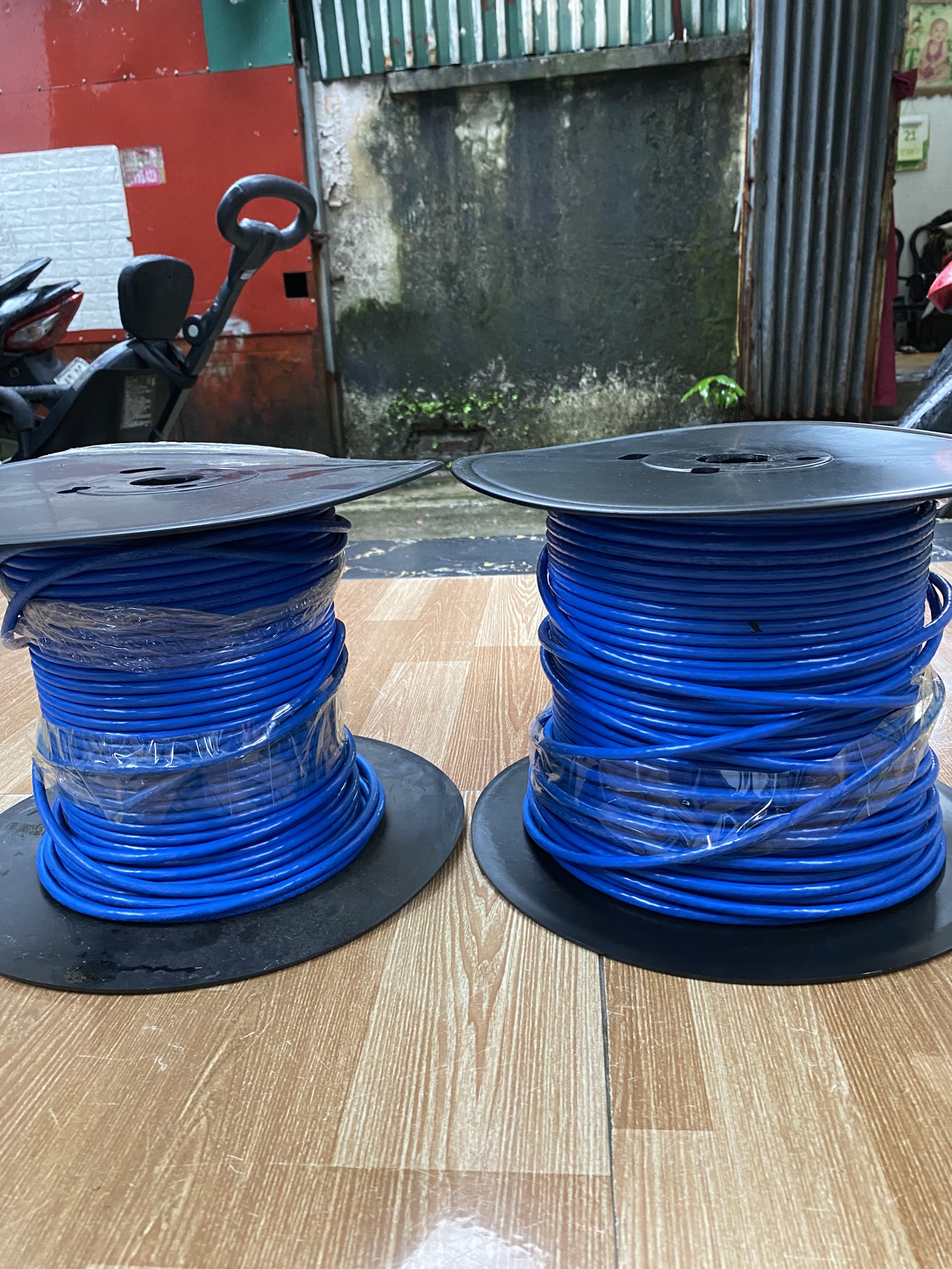 Thu mua thanh lý dây cáp mạng cũ,dinktek,Commscope,Hikvision,Dahua giá cao