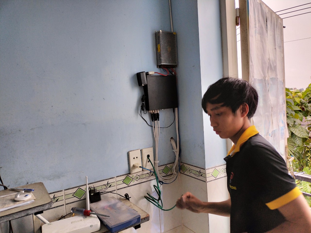 Di dời lắp đặt camera cho hộ gia đình giá rẻ tại đường nguyễn văn luông quận 6